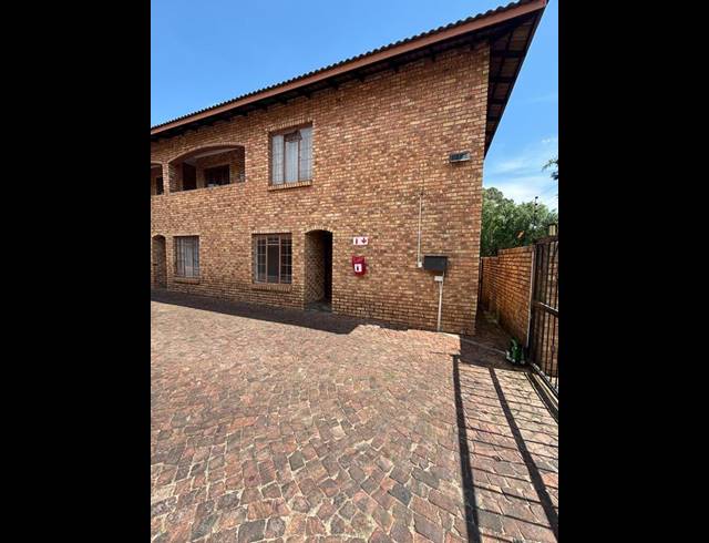 2 BEDROOM PROPERTY TO RENT IN BRAKPAN CENTRAL